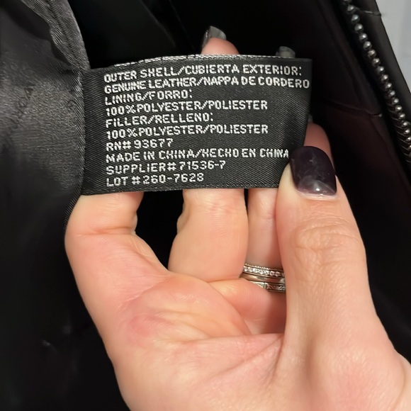 Leather jacket - Picture 3 of 4